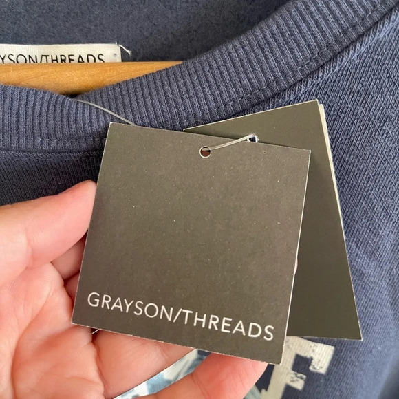 Women’s Grayson Threads Explore the Rockies cropped sweatshirt Medium - Picture 3 of 4